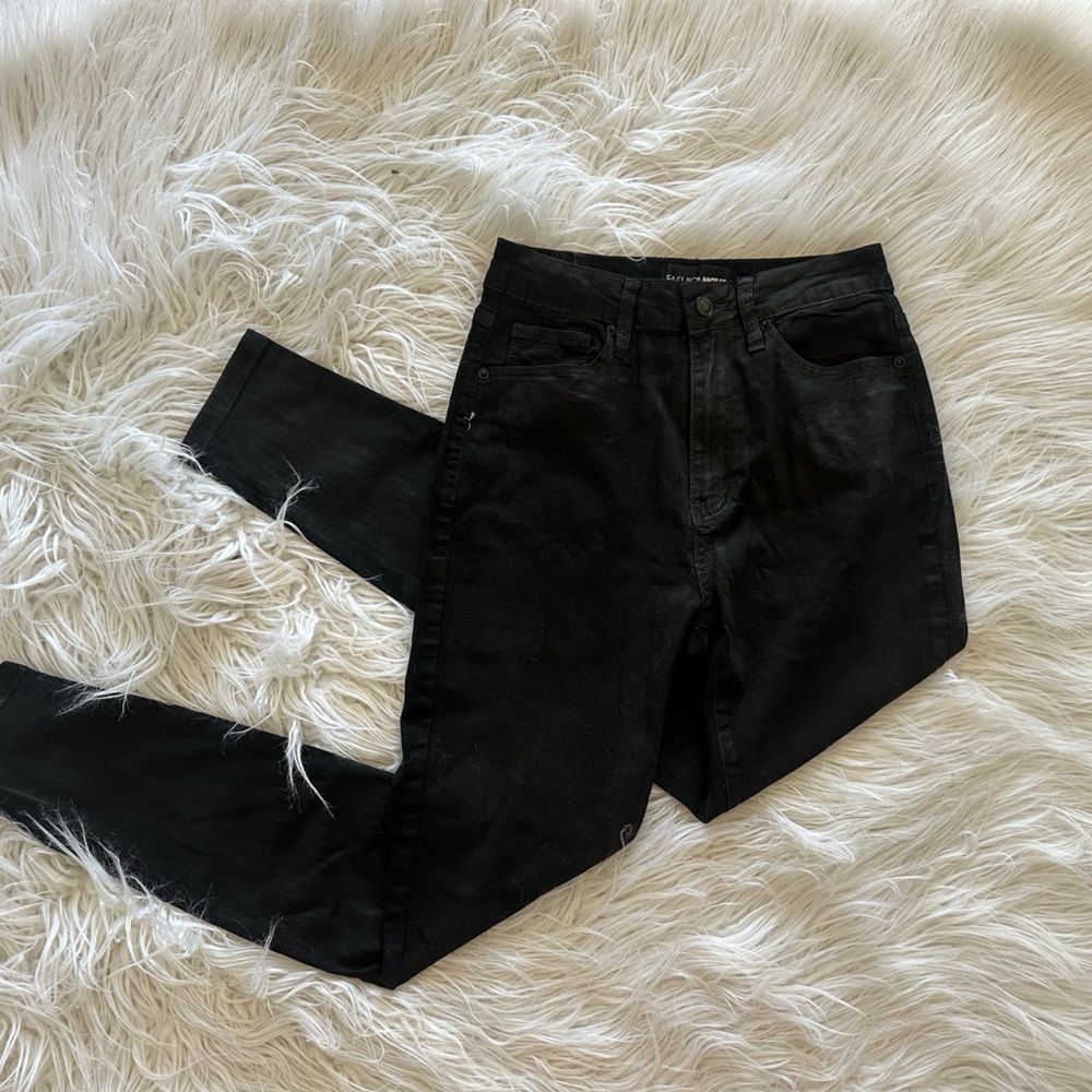 NEW - black jeans - FASHION NOVA
